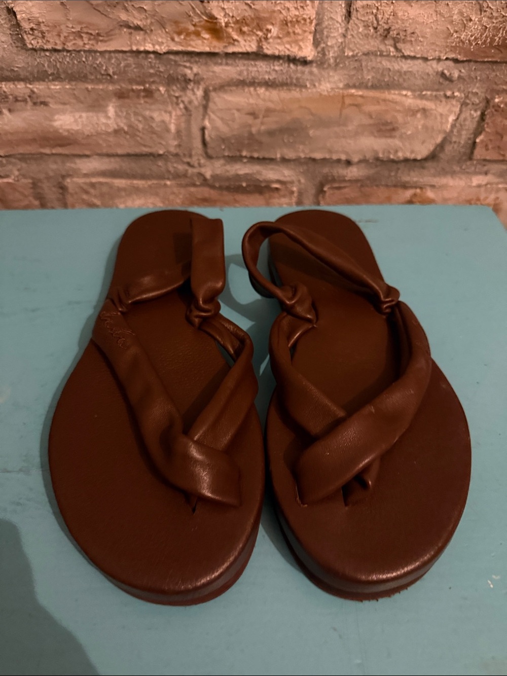 Wall With Dada Women’s Brown Knotted Thong Sandals